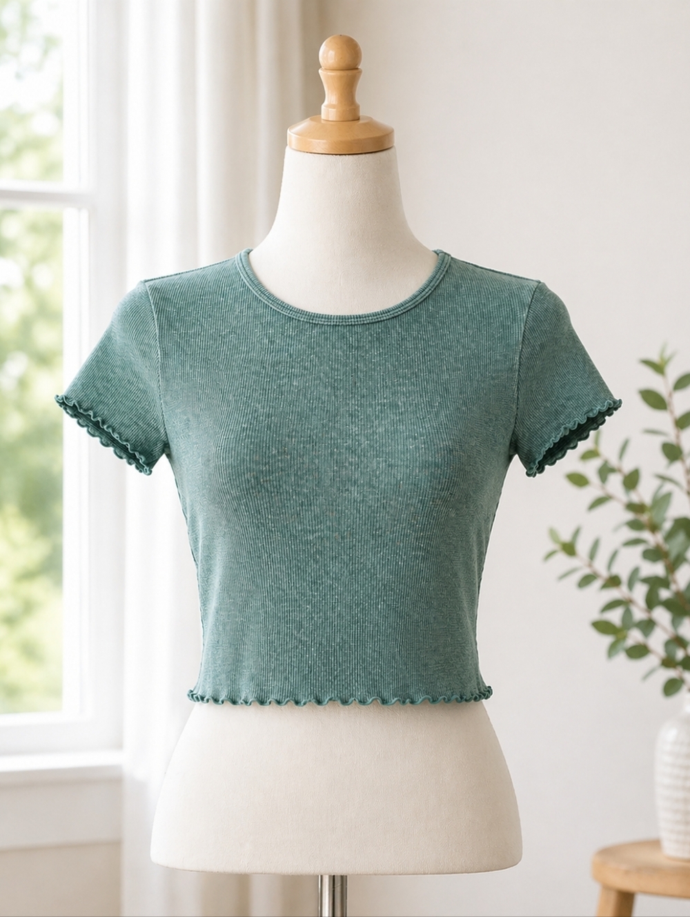 American Eagle Green Ribbed Cropped Tee 🌿 Soft Stretch Lettuce Hem Y2K Baby Tee